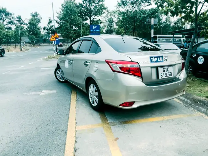 Luyện kỹ năng đỗ xe vào nơi quy định
