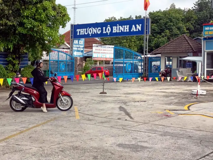 Học viên luyện thi sa hình xe máy A1